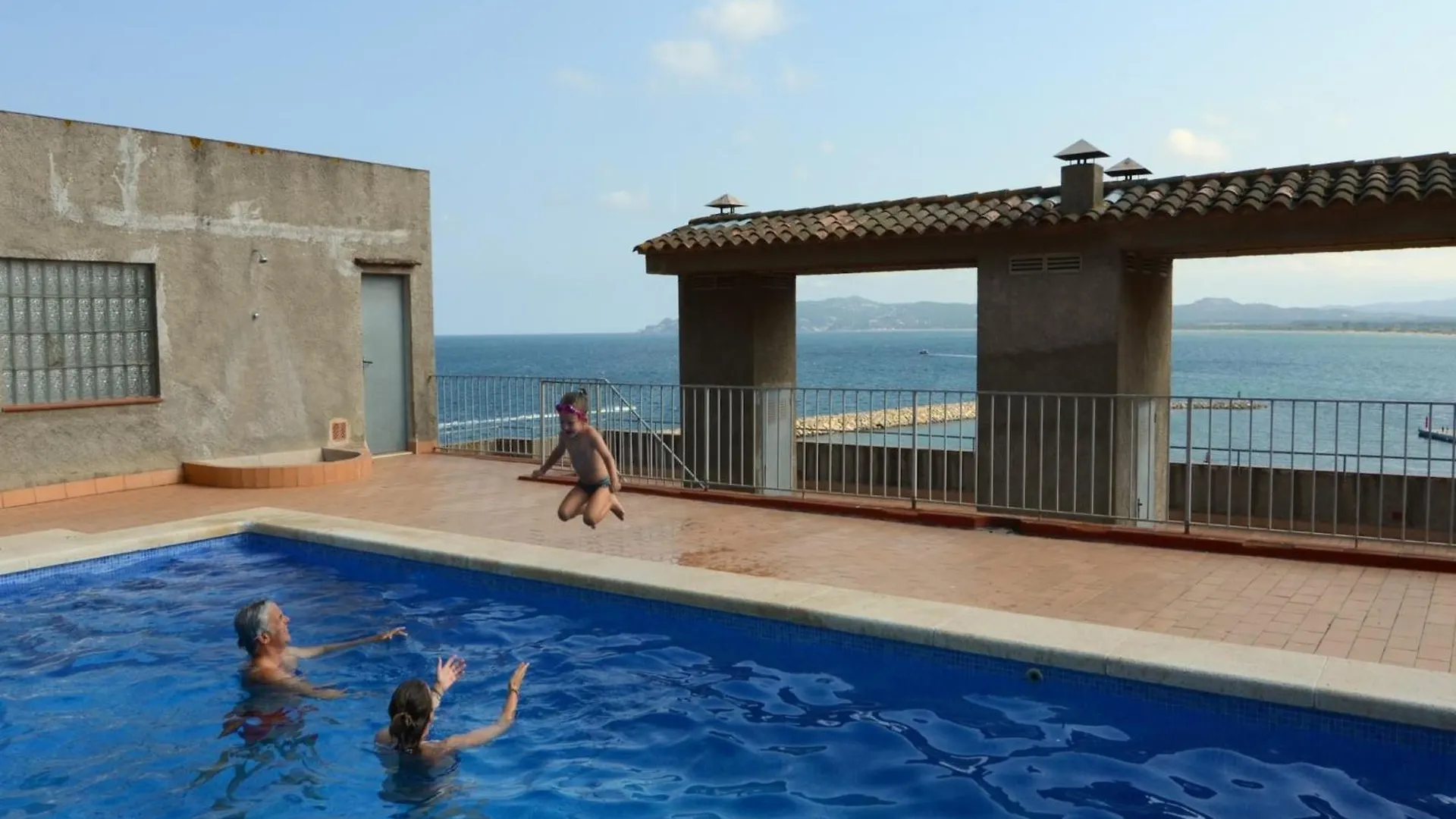 The Apartment In Estartit contacts